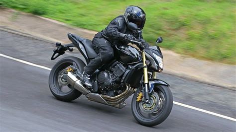 Honda CB F Hornet ainda é a Naked Usada mais desejada pelos jovens