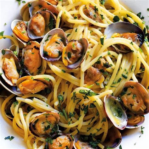 Spaghettata Di Mezzanotte 40 Ricette Da Sogno La Cucina Italiana