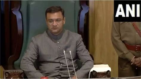 Akbaruddin Owaisi Who Was Made Pro Tem Speaker In Telangana Assembly