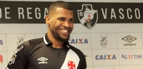 Voltarei A Ser O Breno Que Foi Para O Bayern Diz Zagueiro No Vasco