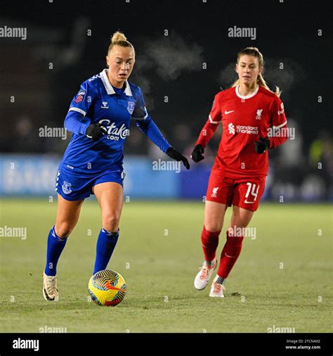 Hanna Bennison 10 Of Everton Women On The Ball During The FA Women S