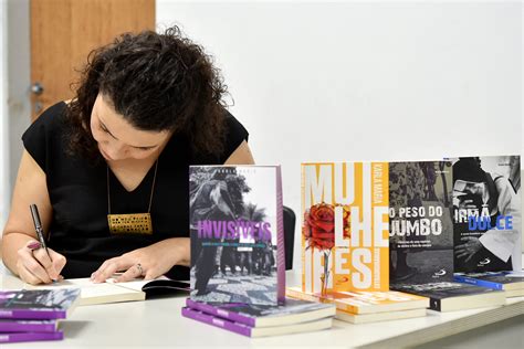 Jornalista E Escritora Karla Maria Lan A Novo Livro Na Bienal Do