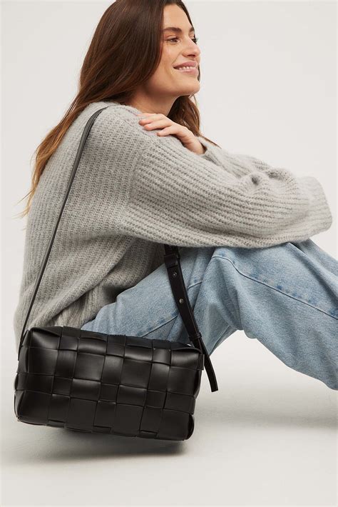 Boxy Woven Crossbody Bag Black | NA-KD