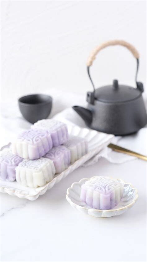 Easy Ube Snowskin Mooncake Recipe Step By Step Guide Foodtalk