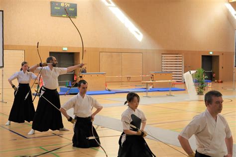 D Monstrations De Kyudo Au Campus De Helperknapp Kyudo L Art Du Tir