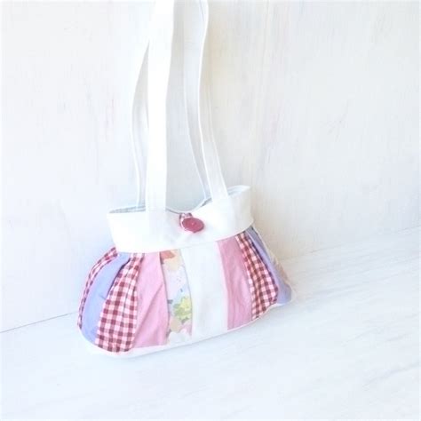 Items similar to Cute Pink Purse. Bags for Girls. Small Teen Birthday ...