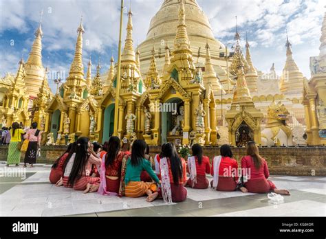 Shwedagon Pagoda Officially Named Shwedagon Zedi Daw And Also Known