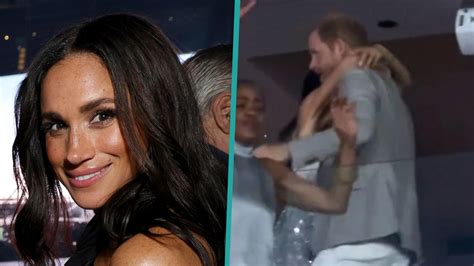 Meghan Markle Prince Harry Dance Hold Hands At Beyoncé s