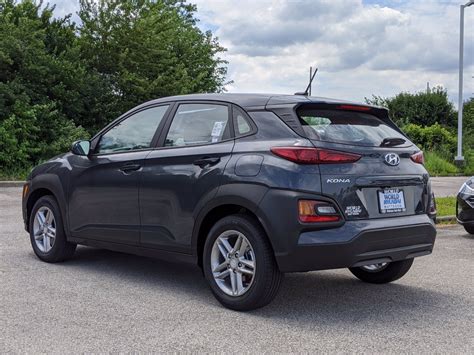 New 2021 Hyundai Kona SE FWD Sport Utility