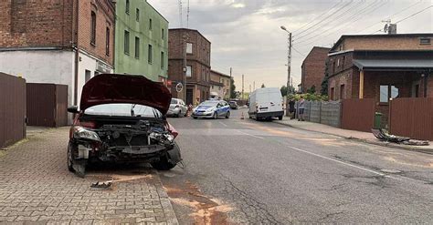 Piekary L Skie Dwa Zdarzenia Drogowe Jednego Dnia Najpierw Na Ulicy