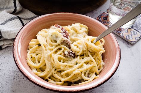 Pasta Con Crema Di Cavolfiore Ricetta Facile Veloce E Buonissima