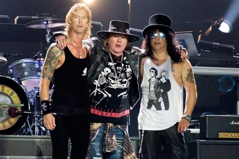 Is Axl Rose The Richest Member Of Guns N Roses See Slash And Duff Mckagans Net Worths In 2021