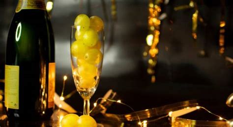 El origen y significado de la tradición de comer las 12 uvas en Año