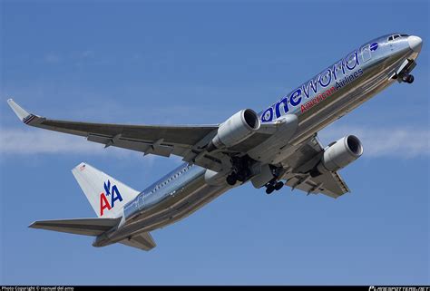 N395AN American Airlines Boeing 767 323ER WL Photo By Manuel Del Amo