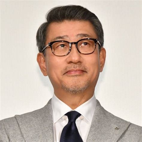 中井貴一『続・最後から二番目の恋』娘役と10年ぶりの共演shotにファン歓喜「懐かしい！」「素敵な笑顔」 モデルプレス