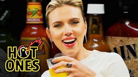 Scarlett Johansson Tries To Not Spoil Avengers While Eating Spicy Wings Hot Ones Divirto