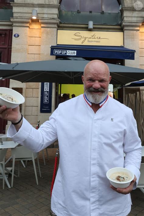 Photo Le Chef Philippe Etchebest D Cline Son Plat Signature En Mode