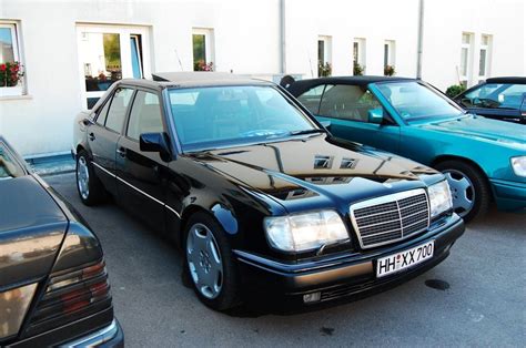 Auf Tour Mit Dem W124cc Club Mercedes Treffen Mercedes Fans De Begleitete Die 124er