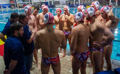 Greu Ensopegada Del Cn Terrassa A La Piscina Del Canoe Diari De Terrassa