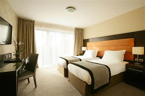 The 10 Best Cheap Hotels in Edinburgh, Scotland