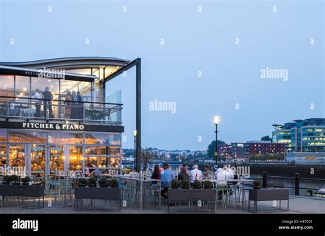 Pitcher And Piano Pub Overlooking River Tyne On The Quayside At Newcastle