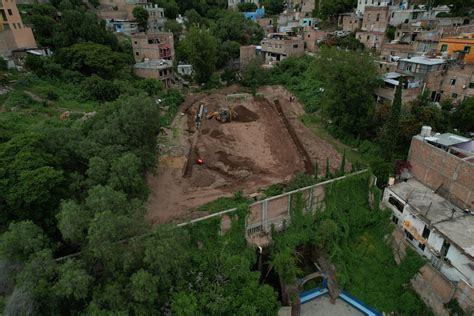 Vecinos De Pastita Se Quejan Sobre Construcci N De Cancha De Futbol En