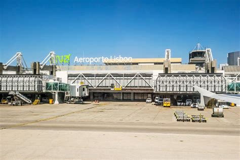 Lisbon Airport Meeting Point Terminal 1 Editorial Photography Image