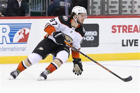 Ducks 2022 23 Player Grades Mason Mctavish The Hockey Writers Nhl News Analysis And More