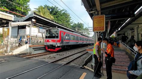 Ke Bogor Bebas Macet Naiklah Krl Sesawi Net