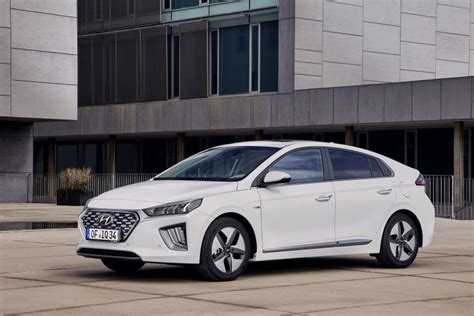 2019 Hyundai Ioniq Hybrid Free High Resolution Car Images