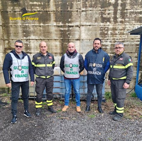 Le Fiamme Gialle Donano Al Comando Provinciale Dei Vigili Del Fuoco Di