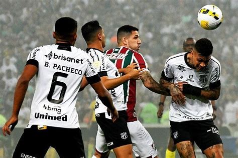 Futebol Em Jogo De Despedida De Fred Cear N O Suporta A Press O E