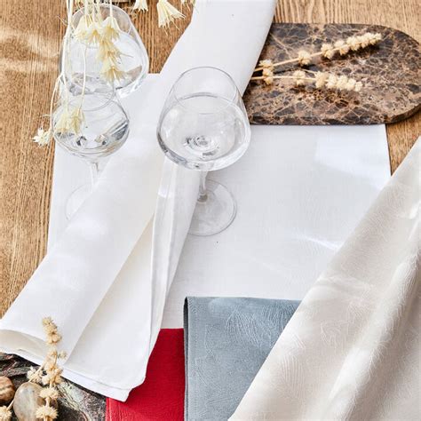 Podk Adka Plamoodporna Le Jacquard Fran Ais Marie Galante White White