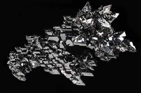 titanium_crystals_BL | R. Tanaka | Flickr