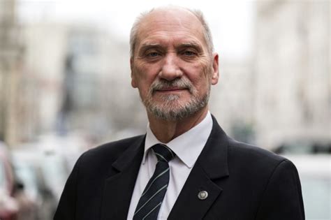 A Macierewicz Ci Kt Rzy Chc Ukrywa Prawd O Zbrodni Smole Skiej