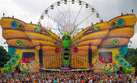 Tomorrowland 2013 Butterfly Stage Neat But Not What Im Going For