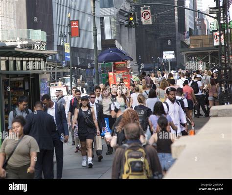 42nd Street 5th Nyc Crowd Diverse Hi Res Stock Photography And Images