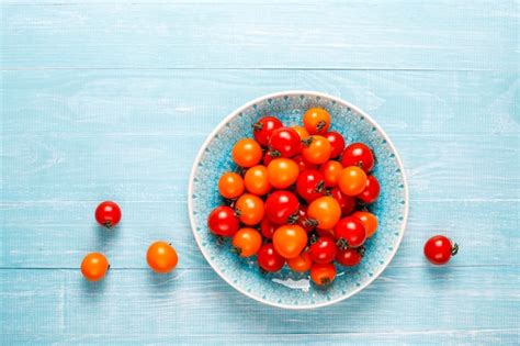 Tomates Cereja Amarelos E Vermelhos Foto Gr Tis