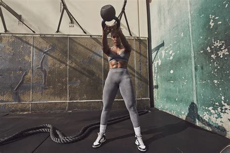 Progressive Overload Training 101: A Beginner's Guide - Gold's Gym