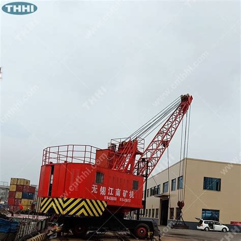 China 10t 25m Tyre Type Electrical Motive Crane Manufacturers