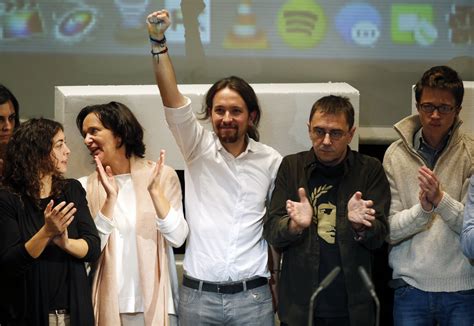 Poll Shows Spain's Podemos Surging Into Lead - Newsweek