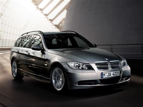 Autos Review: BMW 320i Touring