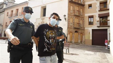 Entra Al Juzgado El Kamikaze De Canals Acusado De Atropellar