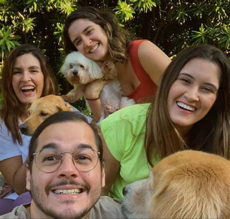 Filha de Fátima Bernarde e William Bonner Beatriz Bonemer fala sobre