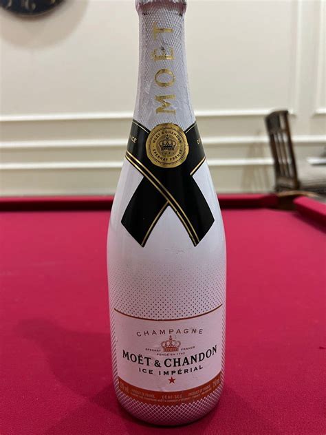 MOET CHANDON ICE IMPERIAL CHAMPAGNE Serba Serbi Others Di Carousell