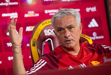 Roma La Conferenza Stampa Di Mourinho Alla Vigilia Del Frosinone