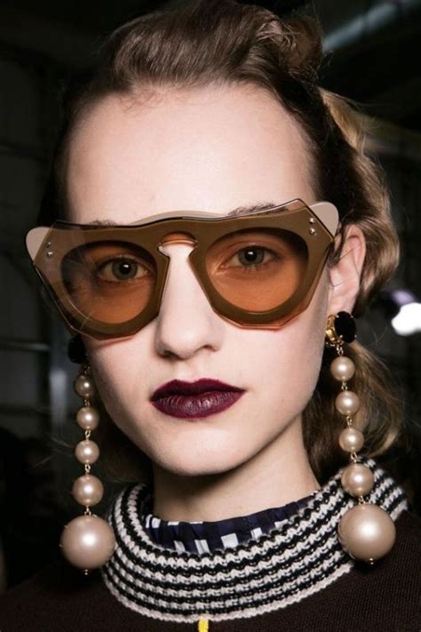 Best 10 Hottest Eyewear Trends For Men And Women