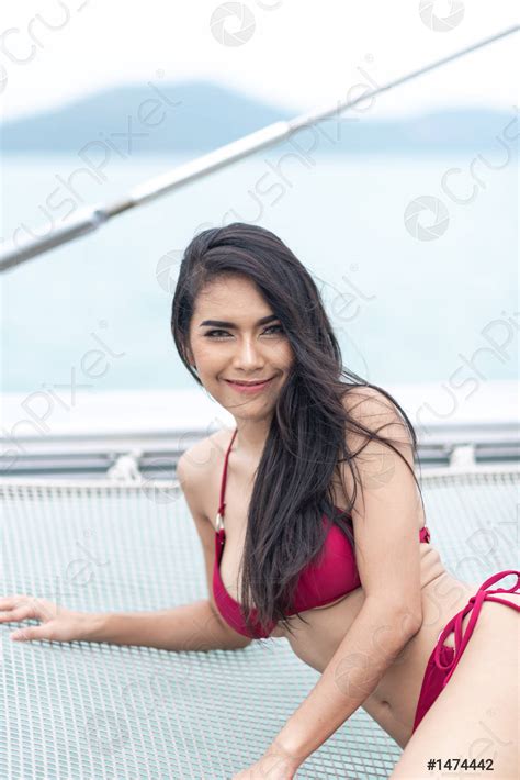 Sexy Women In Red Bikini On Yacht Boat Stock Photo 1474442 Crushpixel