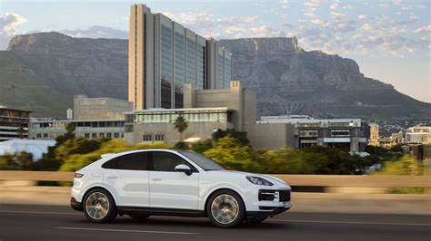 Porsche Cayenne 2023 Caratteristiche Motori E Prezzi