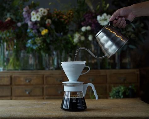 V60 Coffee Dripper CeramicCOFFEEHARIO Co Ltd